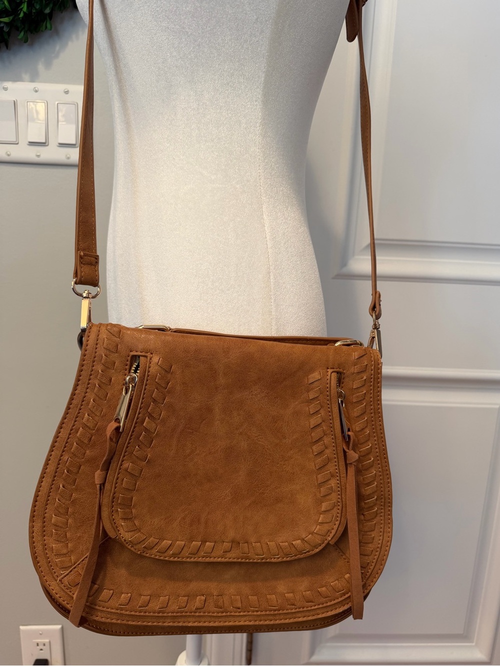 Urban Expressions Brown Suede Crossbody Bag with Braided Detail EUC